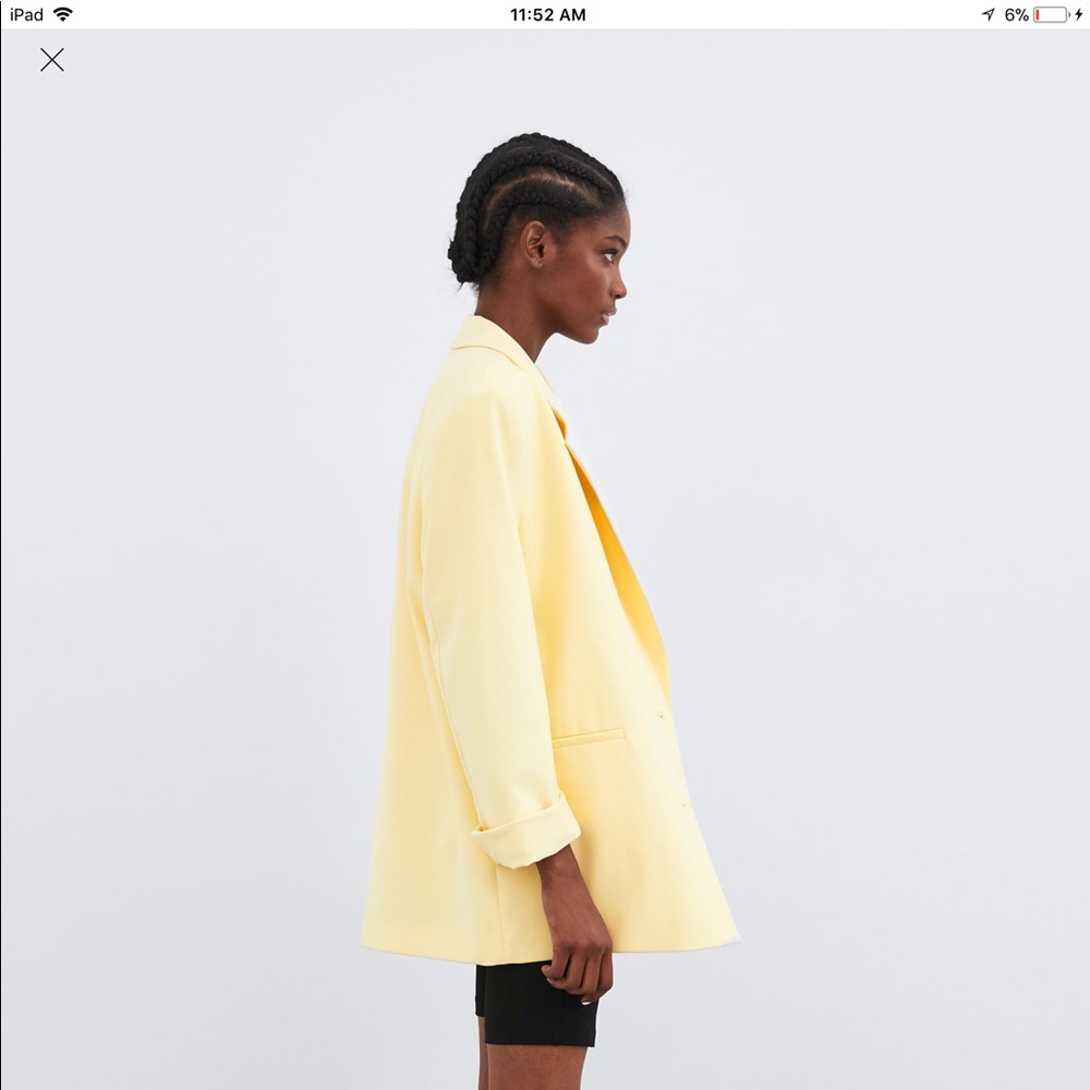 Pastel yellow blazer from Zara size M oversized